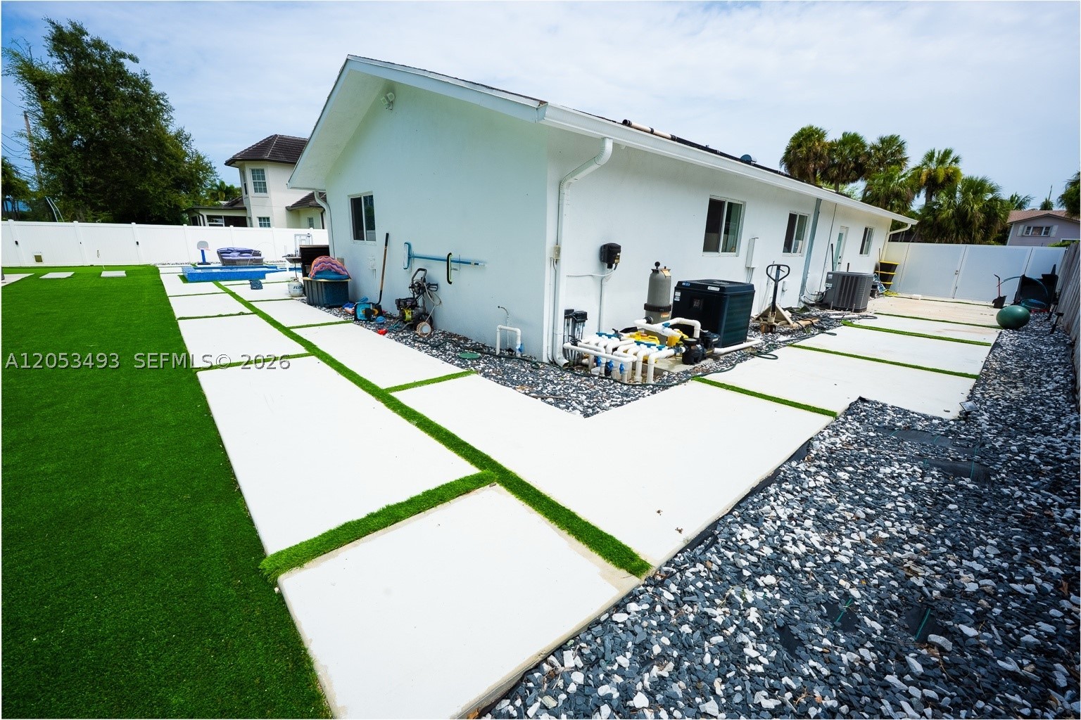 PALM BEACH FARMS CO 10 - Residential