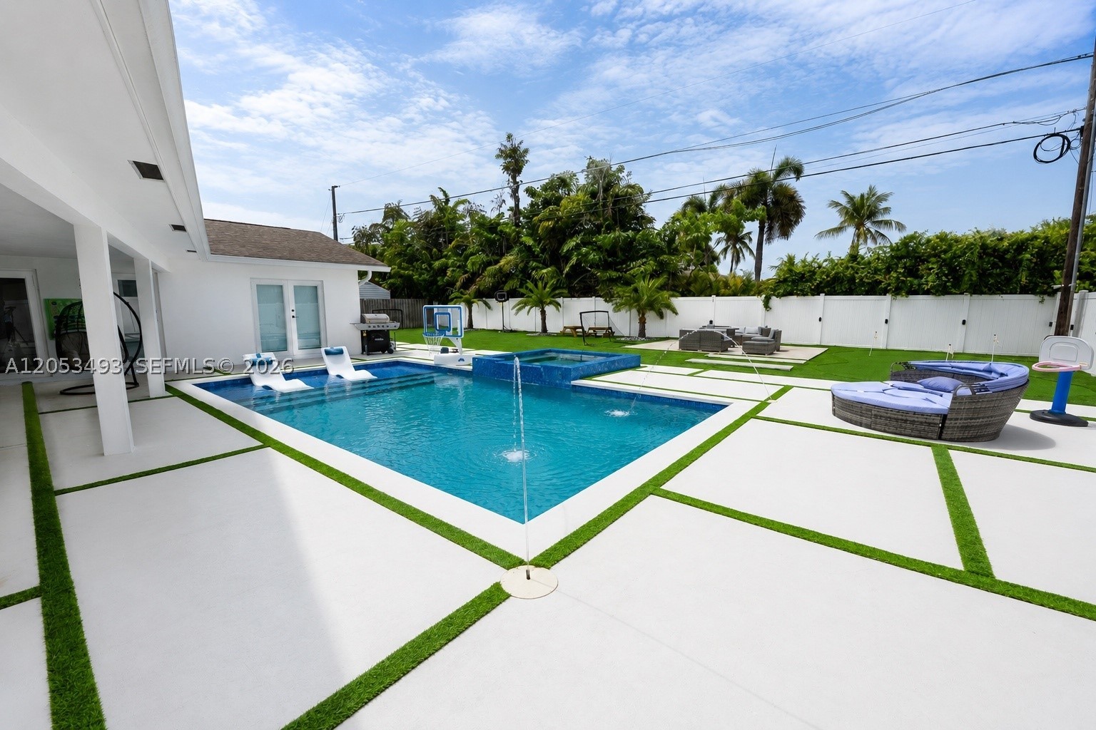 PALM BEACH FARMS CO 10 - Residential