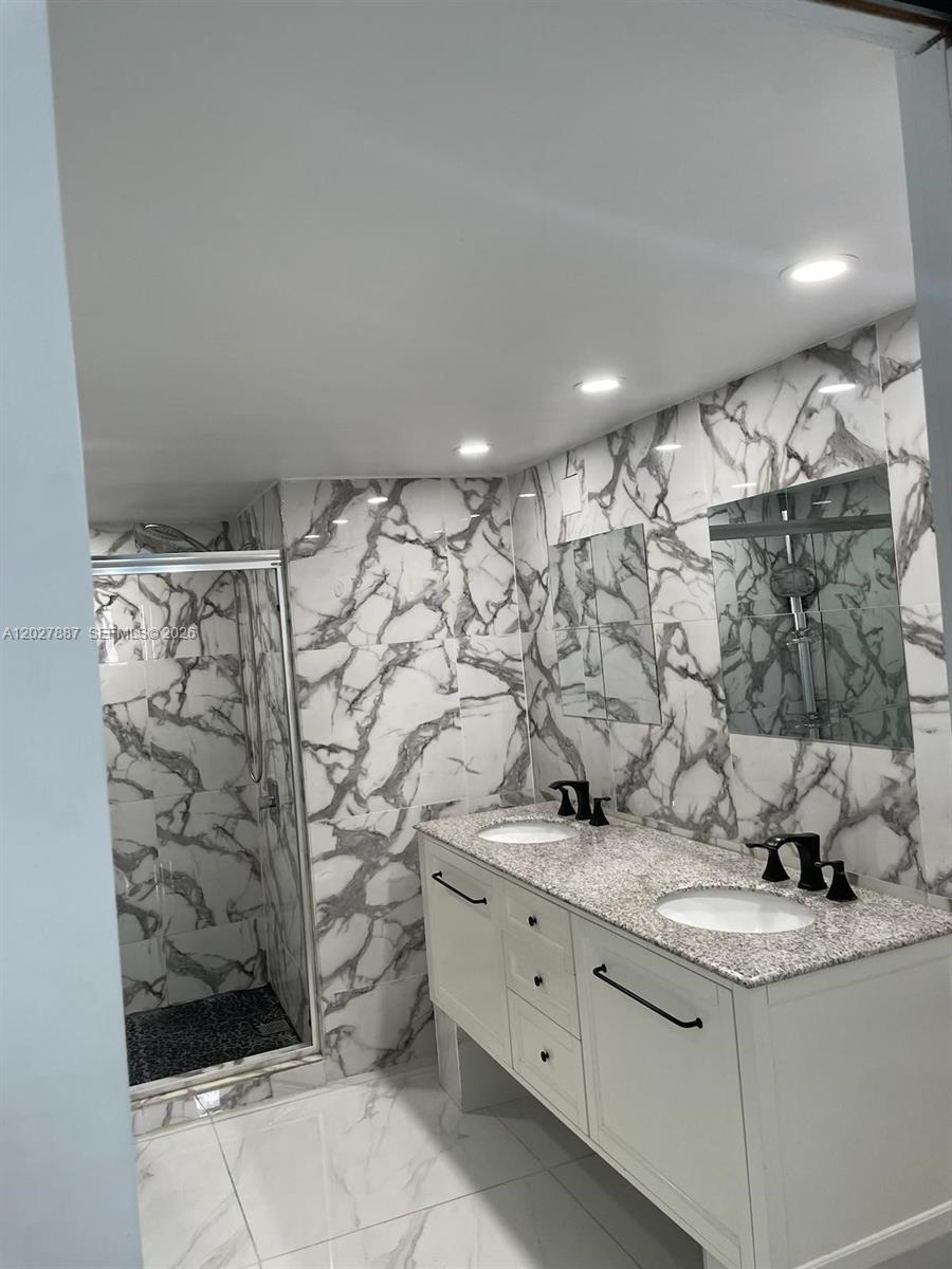CORAL ISLE WEST CONDO - Residential