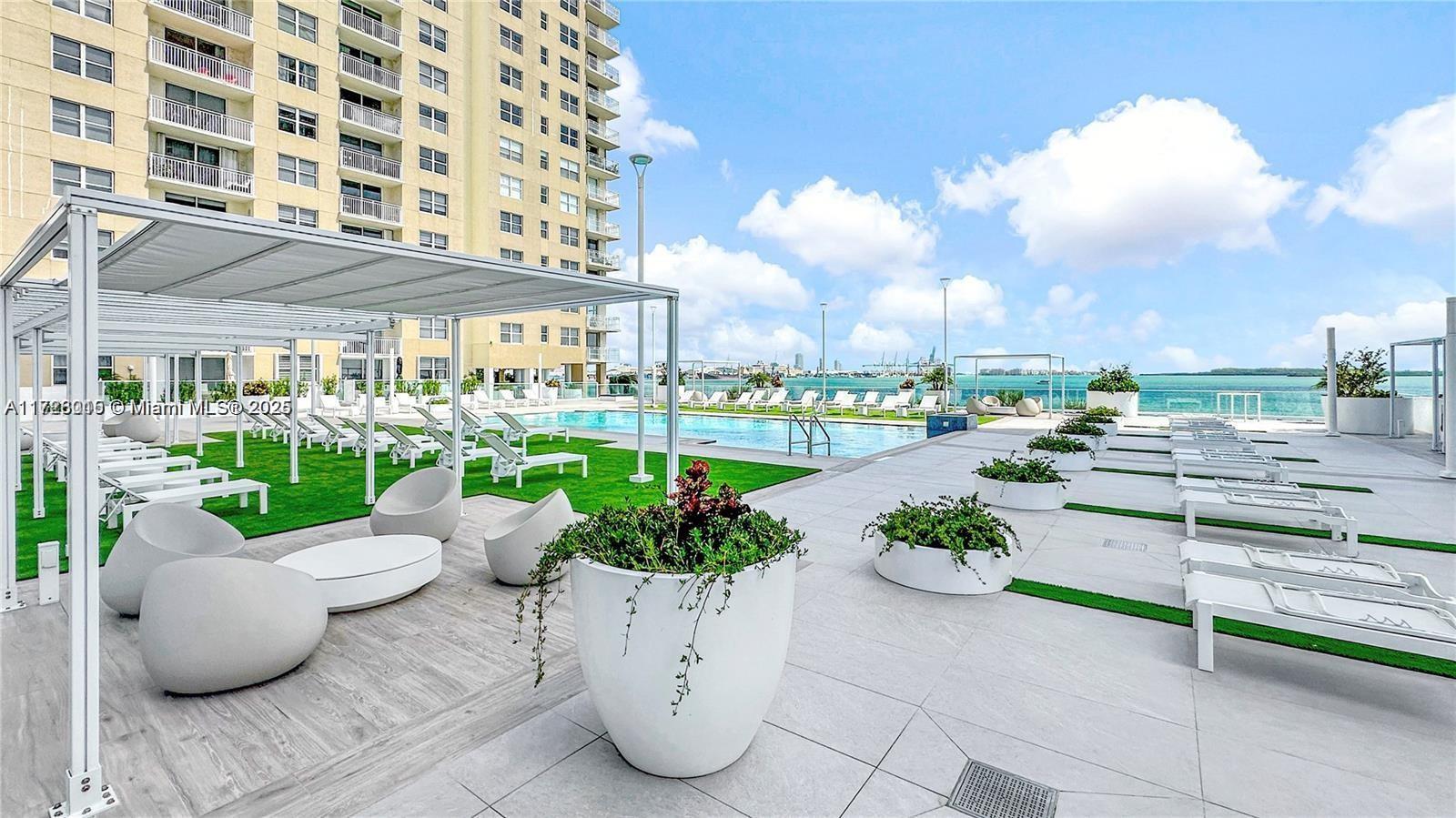 BRICKELL KEY - Residential Lease