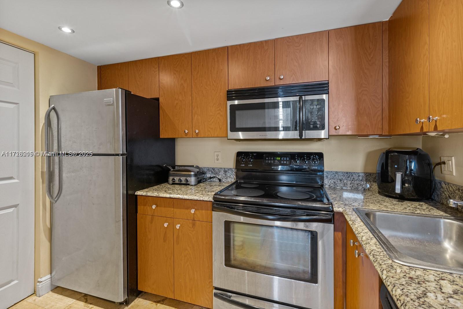 BRICKELL KEY - Residential Lease