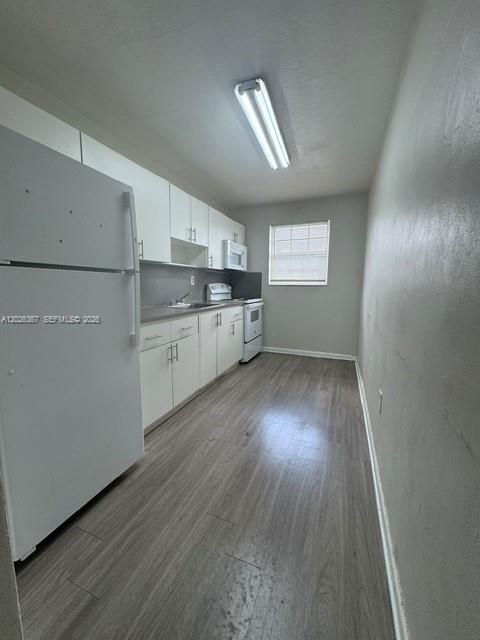 HIALEAH PLACE CONDO - Residential