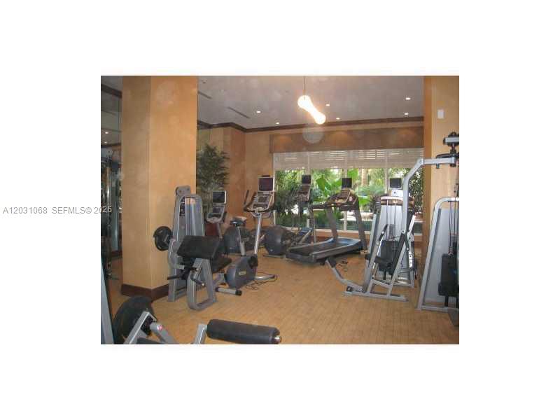 VERANDA CONDO - Residential Lease