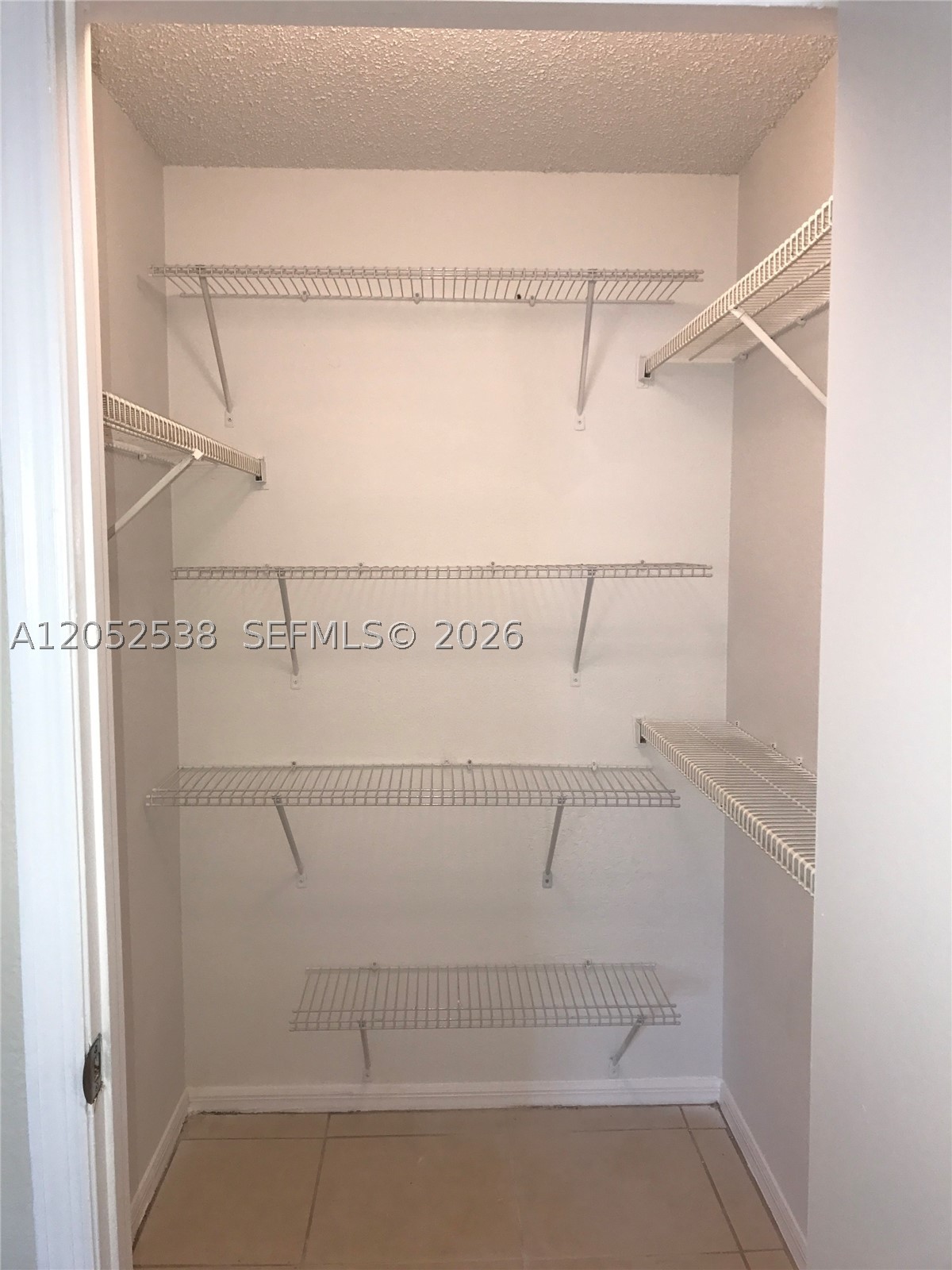 ISLES AT LAGO MAR CONDO - Residential Lease