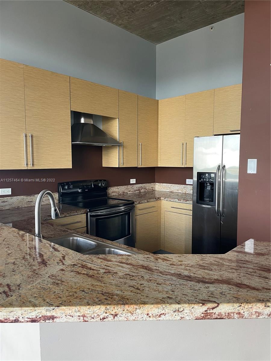 SKYLOFTS CONDO - Residential Lease