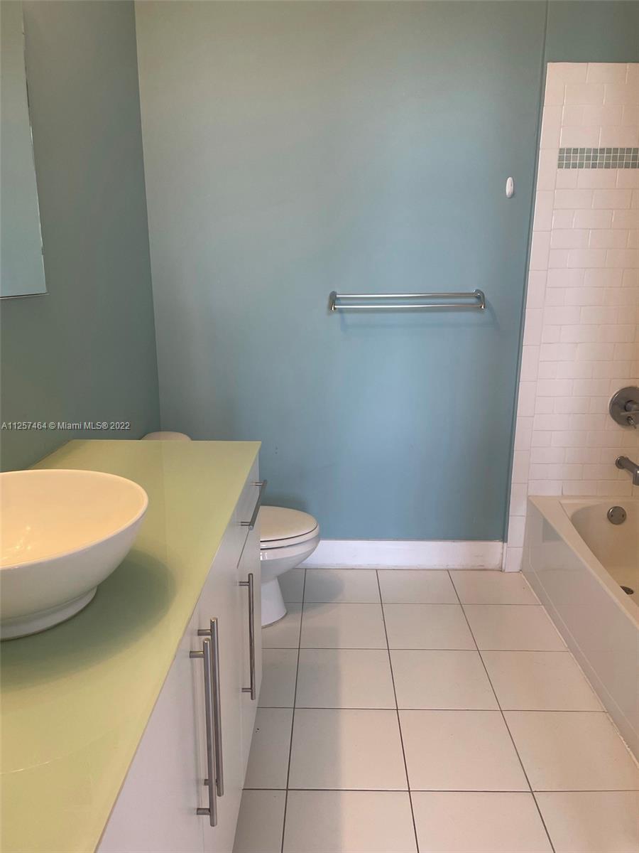 SKYLOFTS CONDO - Residential Lease