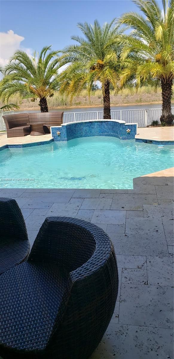SUNSET LAKES PLAT TWO - Residential