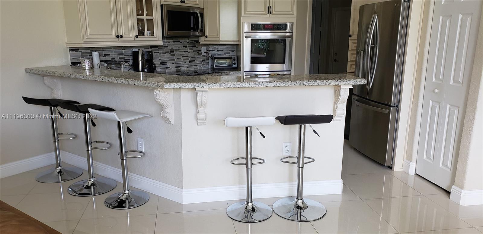 SUNSET LAKES PLAT TWO - Residential