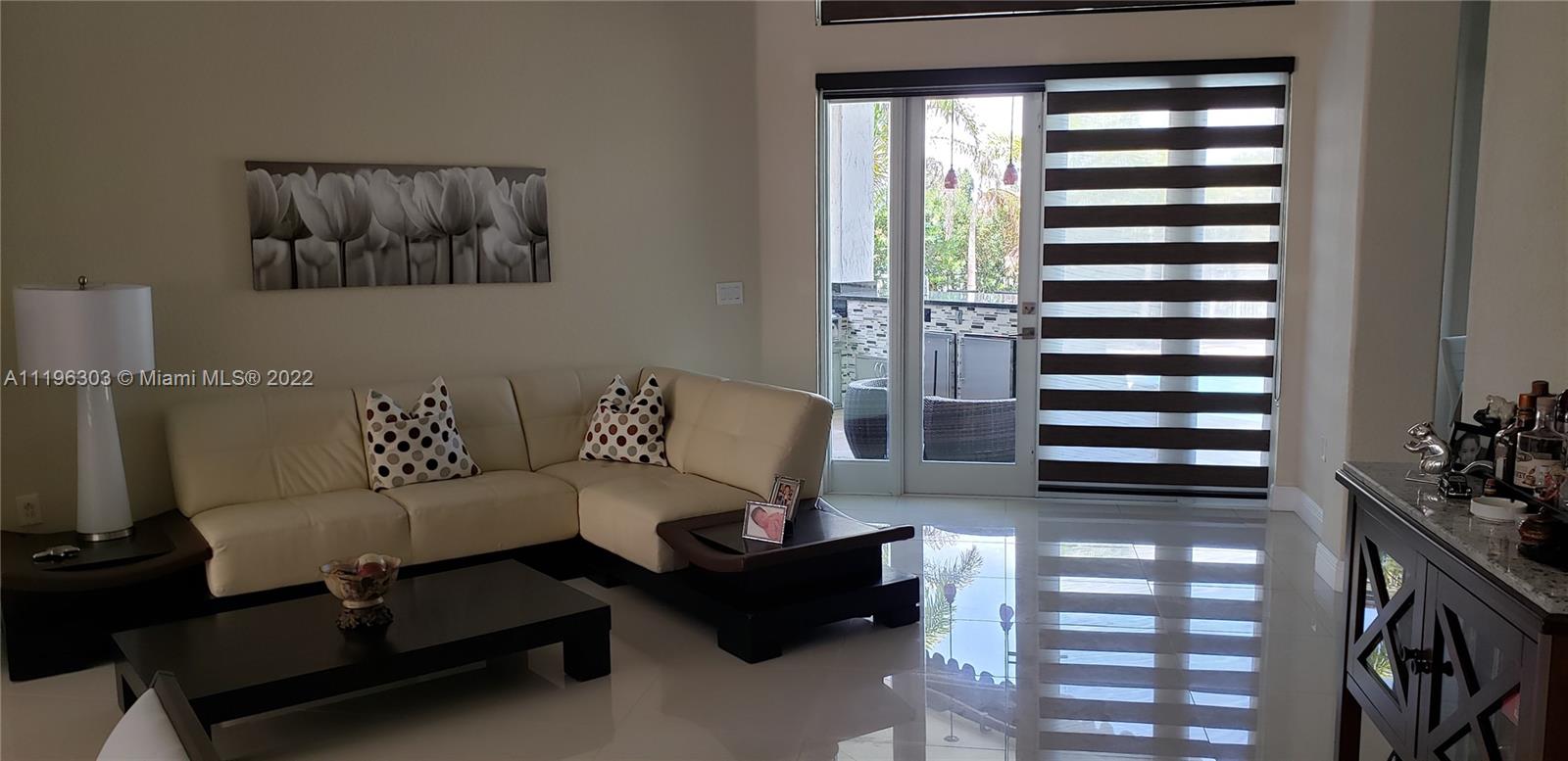 SUNSET LAKES PLAT TWO - Residential