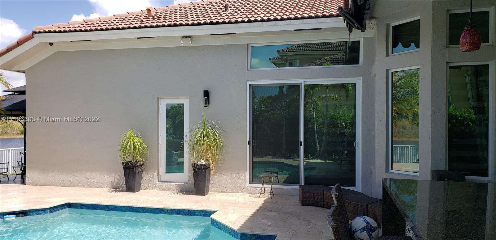 SUNSET LAKES PLAT TWO - Residential