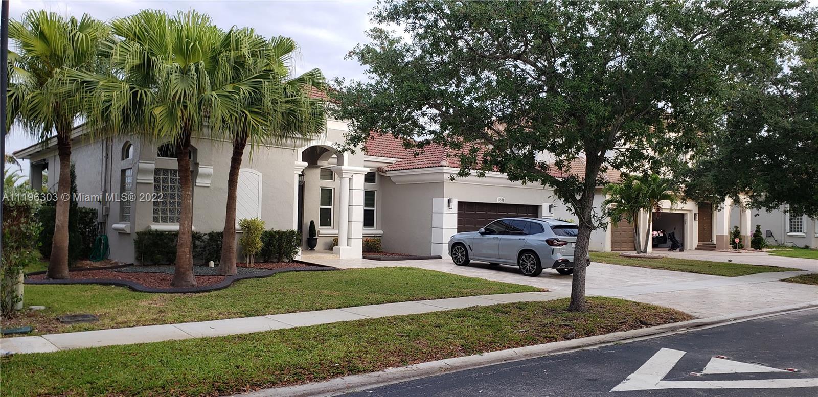 SUNSET LAKES PLAT TWO - Residential