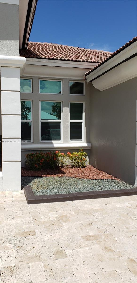 SUNSET LAKES PLAT TWO - Residential
