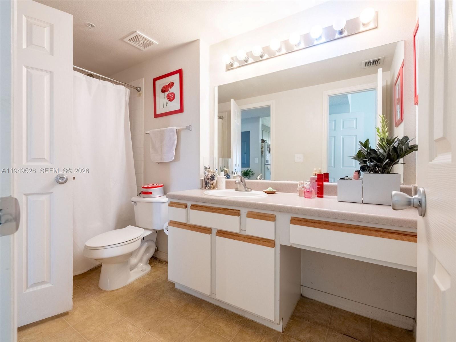 MARQUESA CONDO - Residential