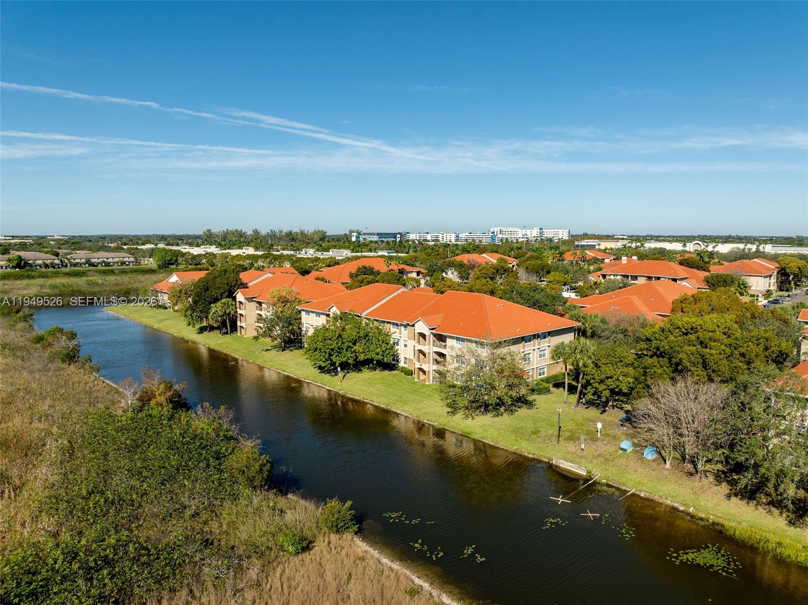 MARQUESA CONDO - Residential