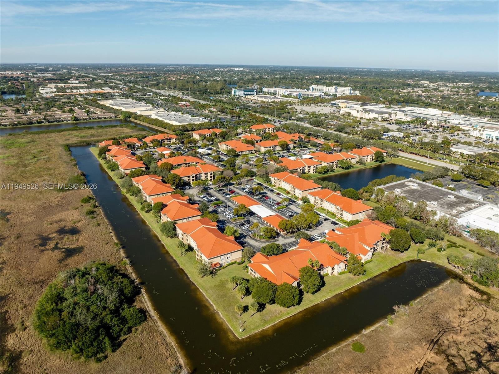 MARQUESA CONDO - Residential
