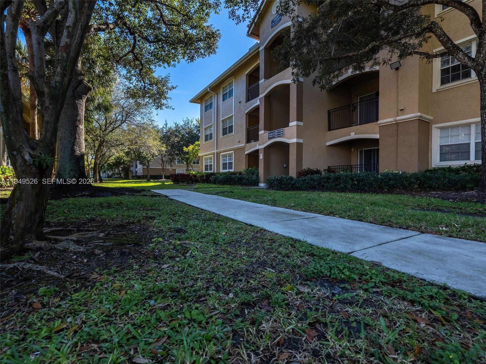 MARQUESA CONDO - Residential