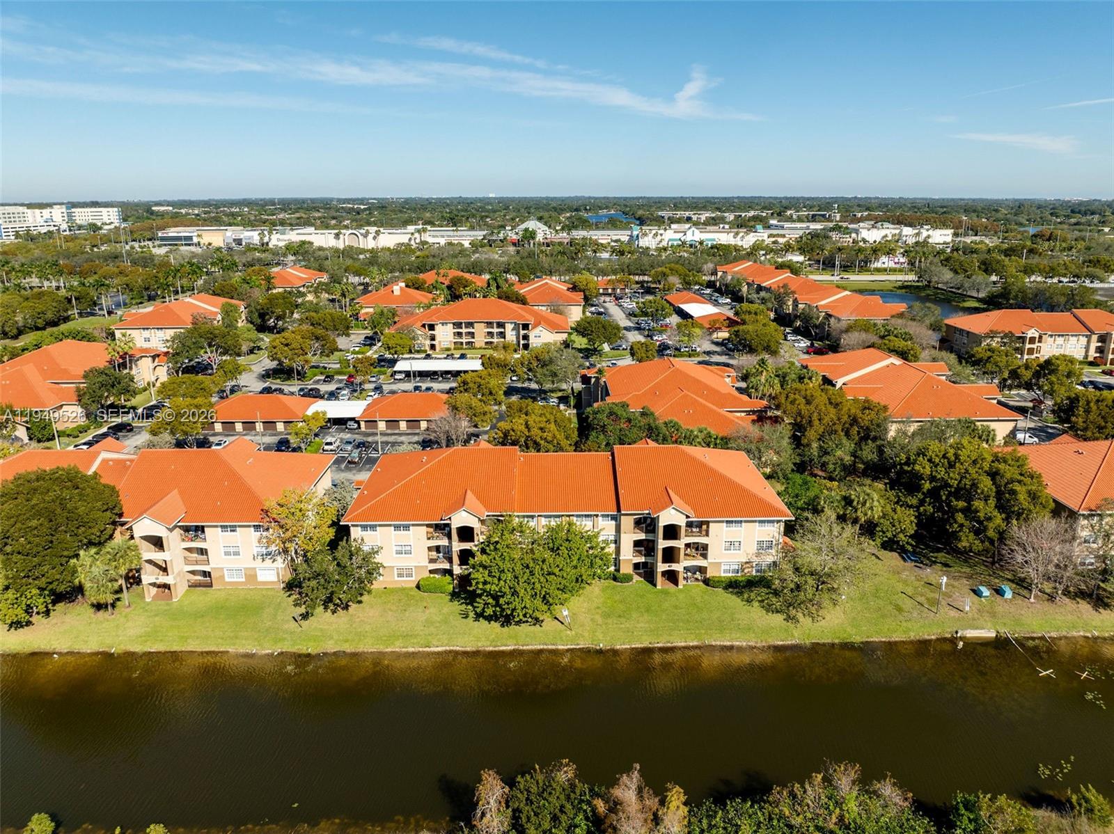 MARQUESA CONDO - Residential