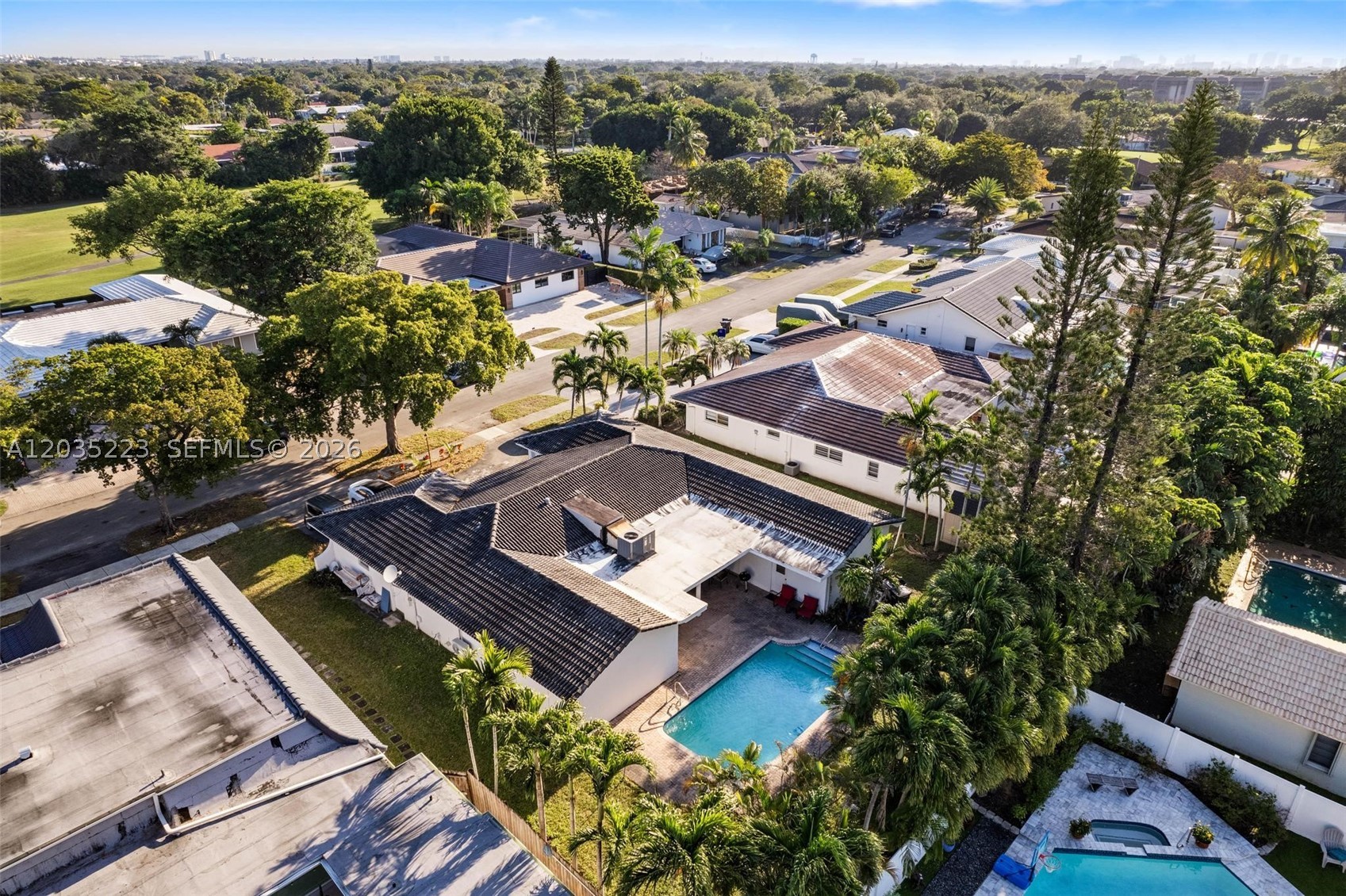 EMERALD HILLS - Residential
