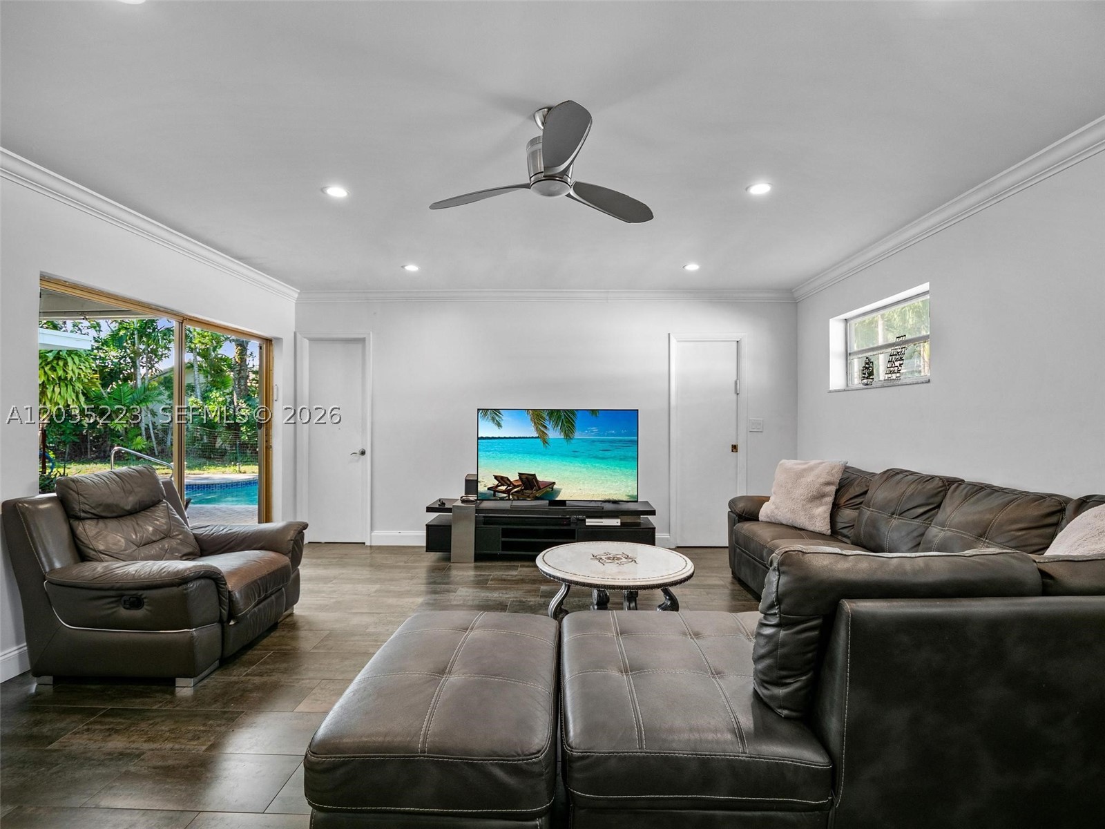 EMERALD HILLS - Residential