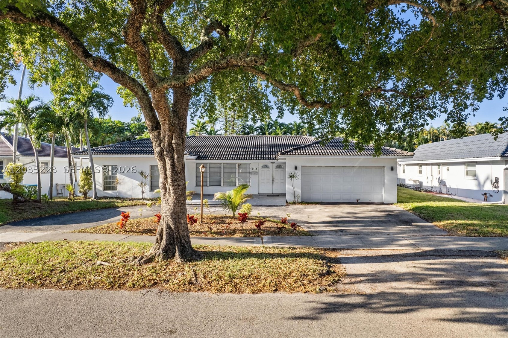 EMERALD HILLS - Residential