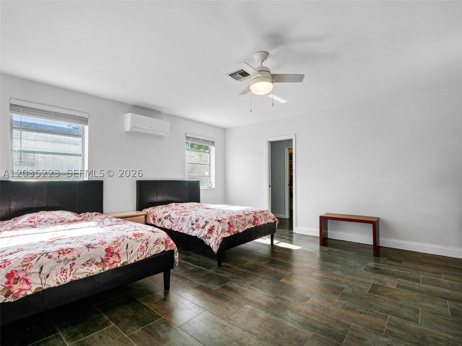 EMERALD HILLS - Residential