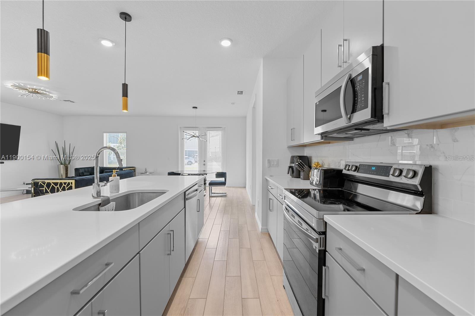 GLEN AT WEST HAVEN - Residential