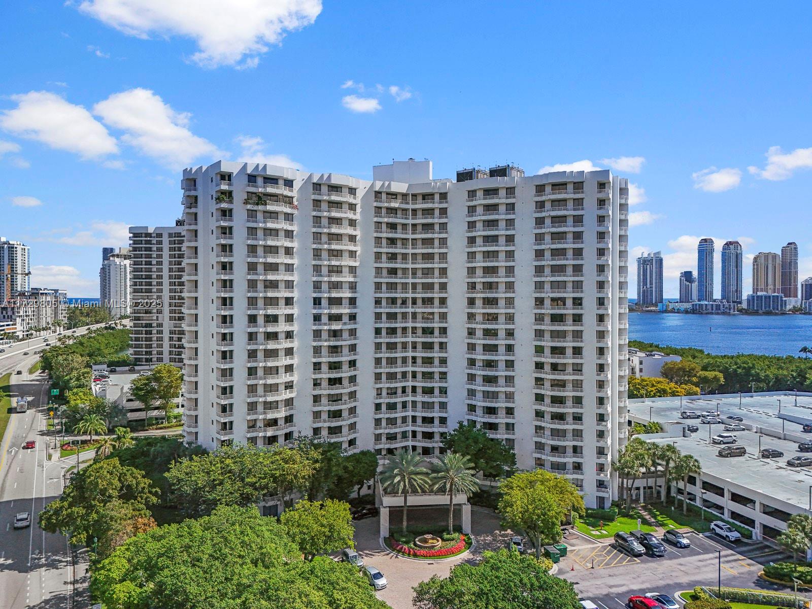 PARC CENTRAL AVENTURA EAS - Residential