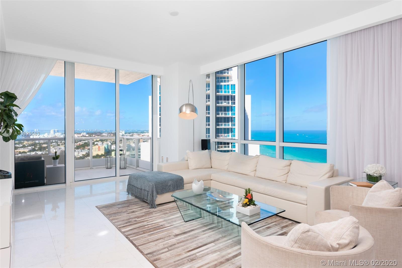 CONTINUUM ON SOUTH BEACH - Residential