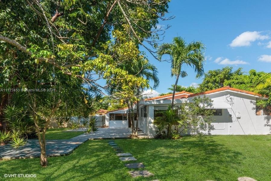 BISCAYNE LAWN EXTENSION - Residential