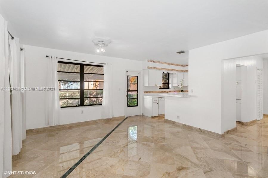 BISCAYNE LAWN EXTENSION - Residential