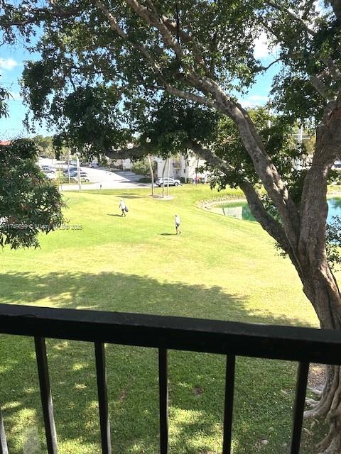 HOLLYBROOK GOLF AND - Residential Lease