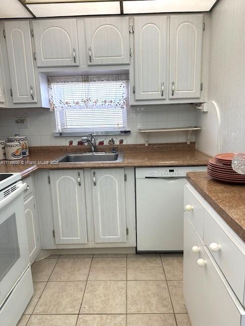 HOLLYBROOK GOLF AND - Residential Lease