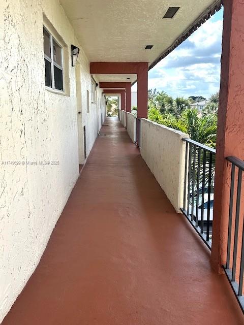 HOLLYBROOK GOLF AND - Residential Lease