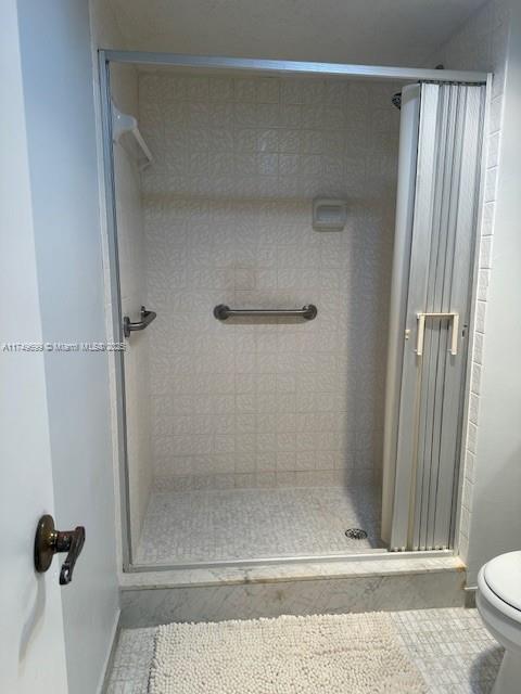 HOLLYBROOK GOLF AND - Residential Lease
