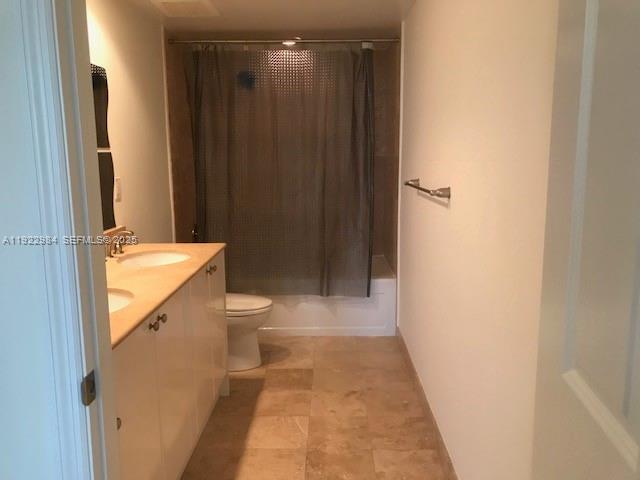 DUO CONDOMINIUM EAST - Residential