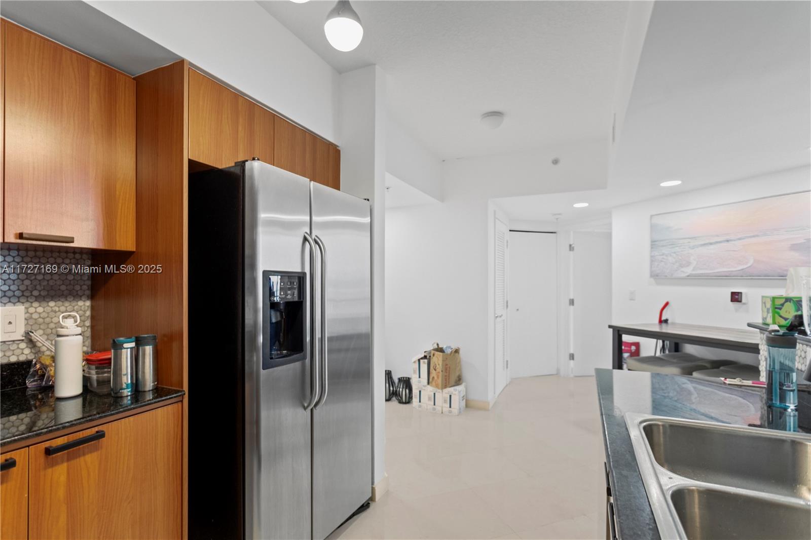 LA PERLA CONDO - Residential