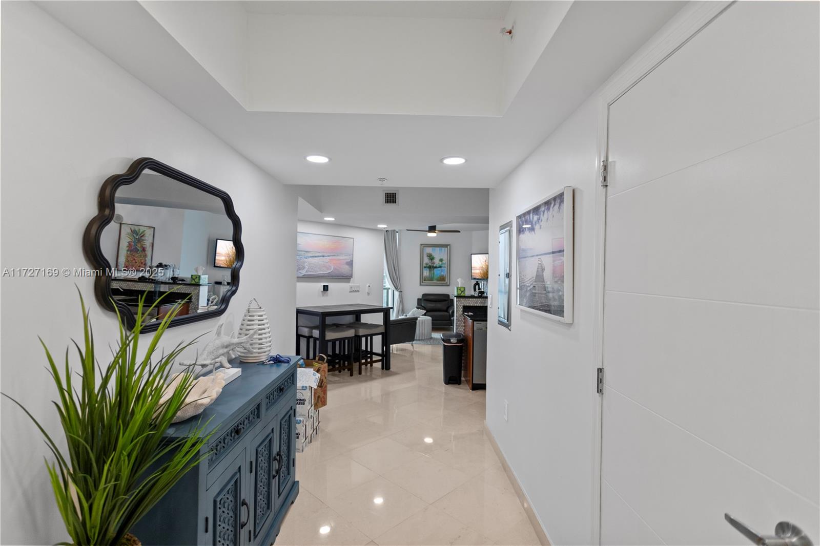 LA PERLA CONDO - Residential