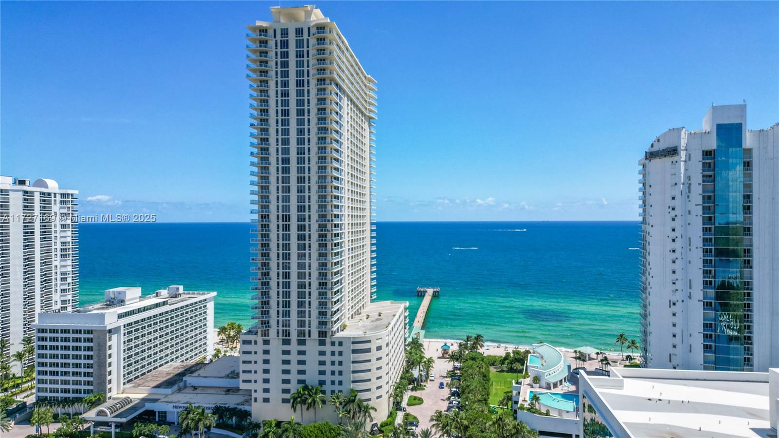 LA PERLA CONDO - Residential