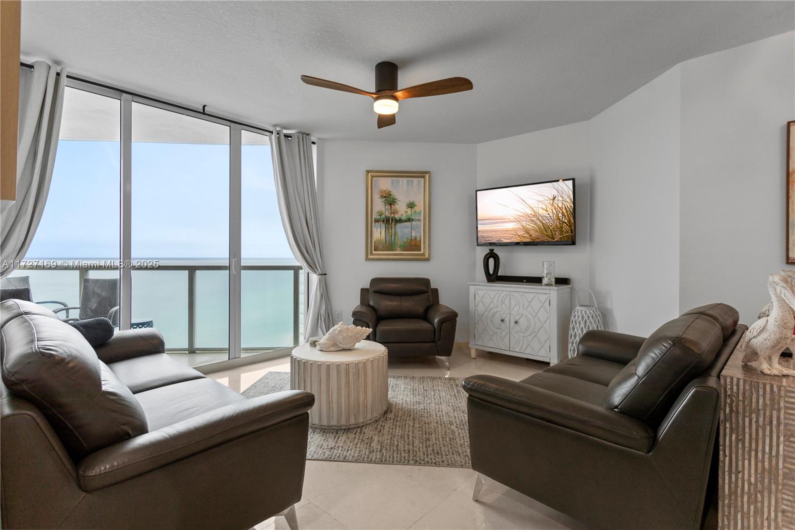LA PERLA CONDO - Residential