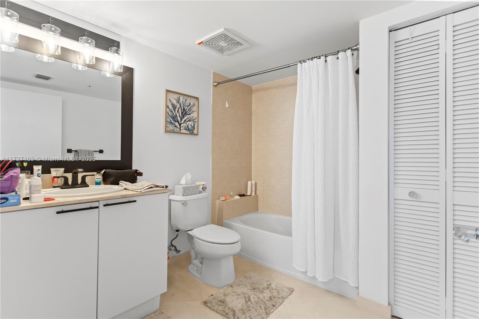 LA PERLA CONDO - Residential