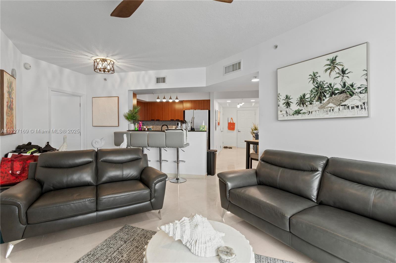 LA PERLA CONDO - Residential