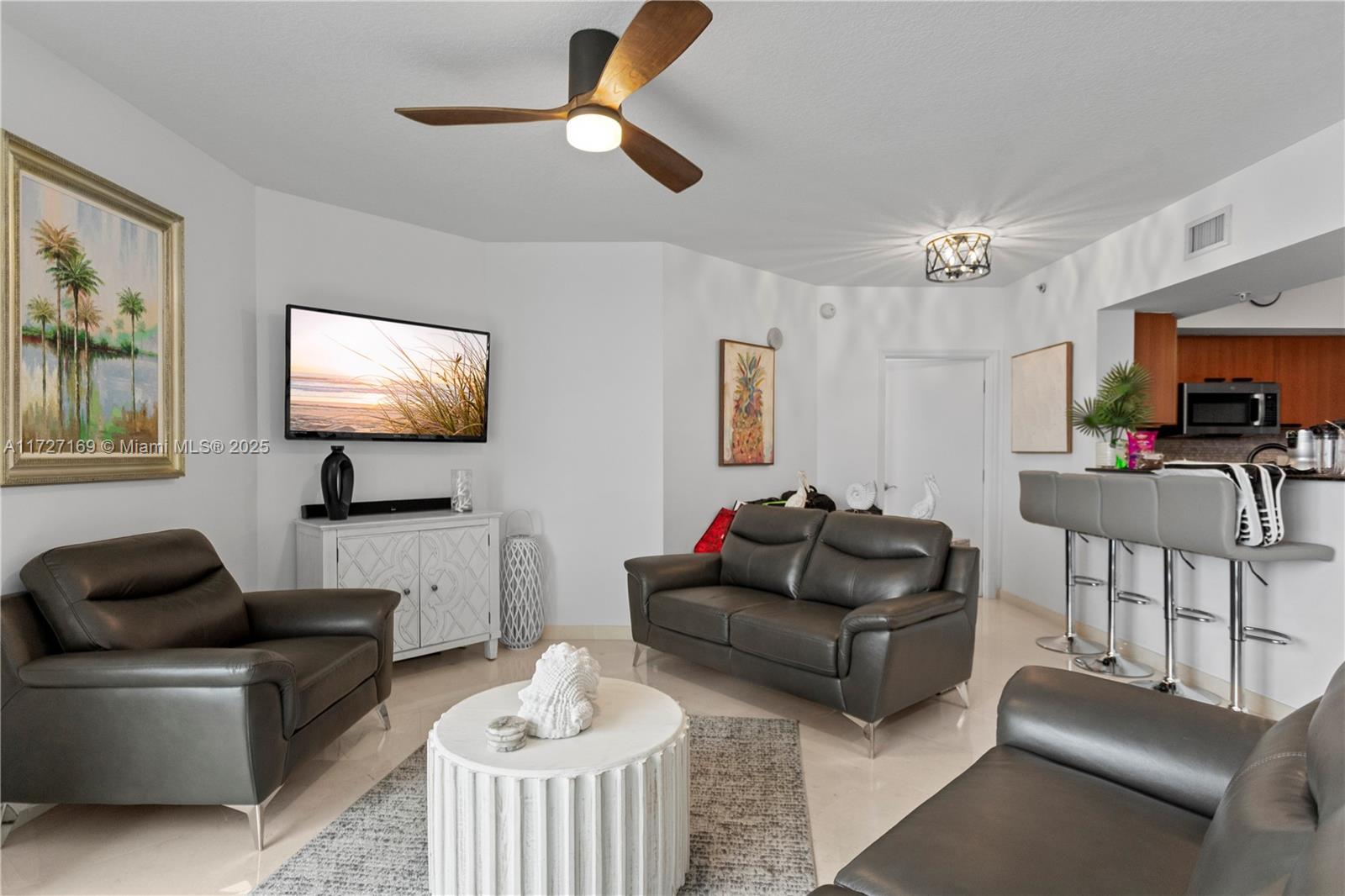 LA PERLA CONDO - Residential