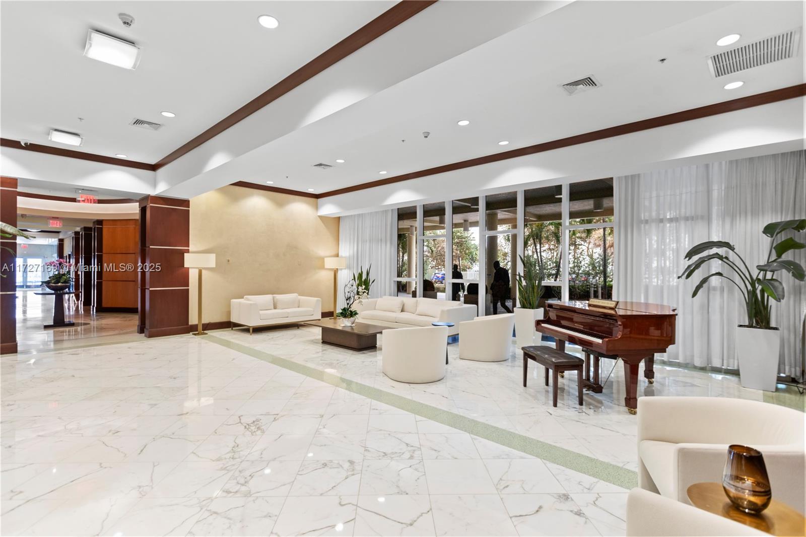 LA PERLA CONDO - Residential
