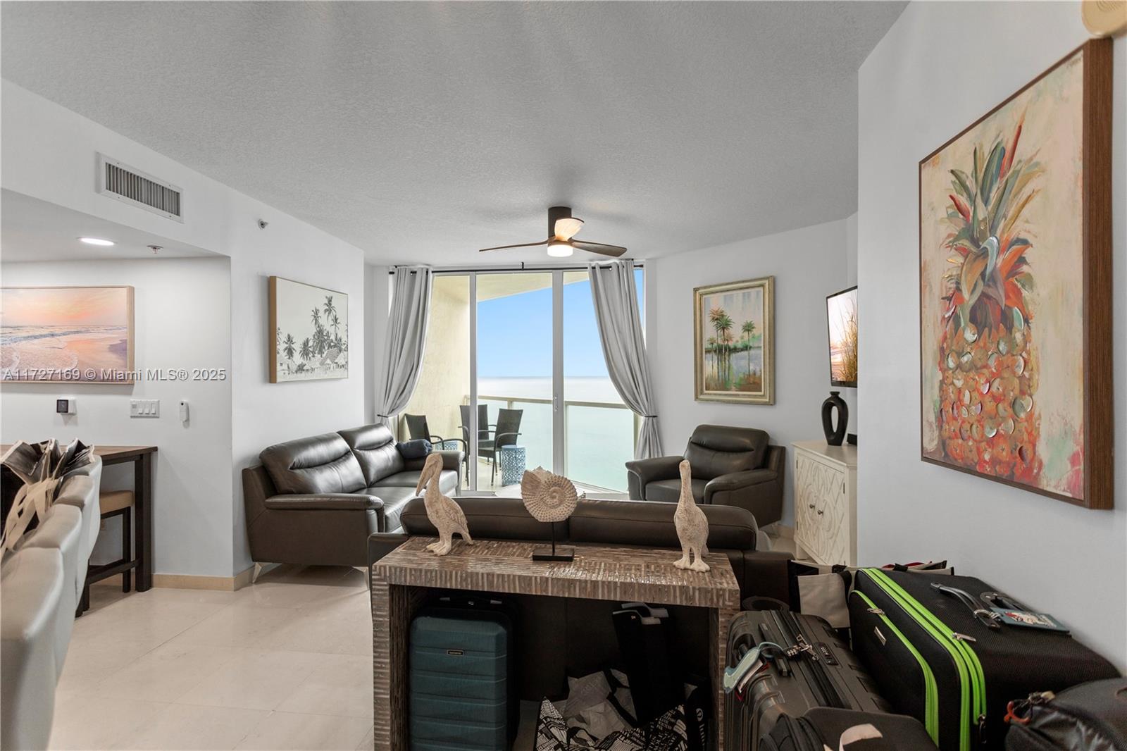 LA PERLA CONDO - Residential