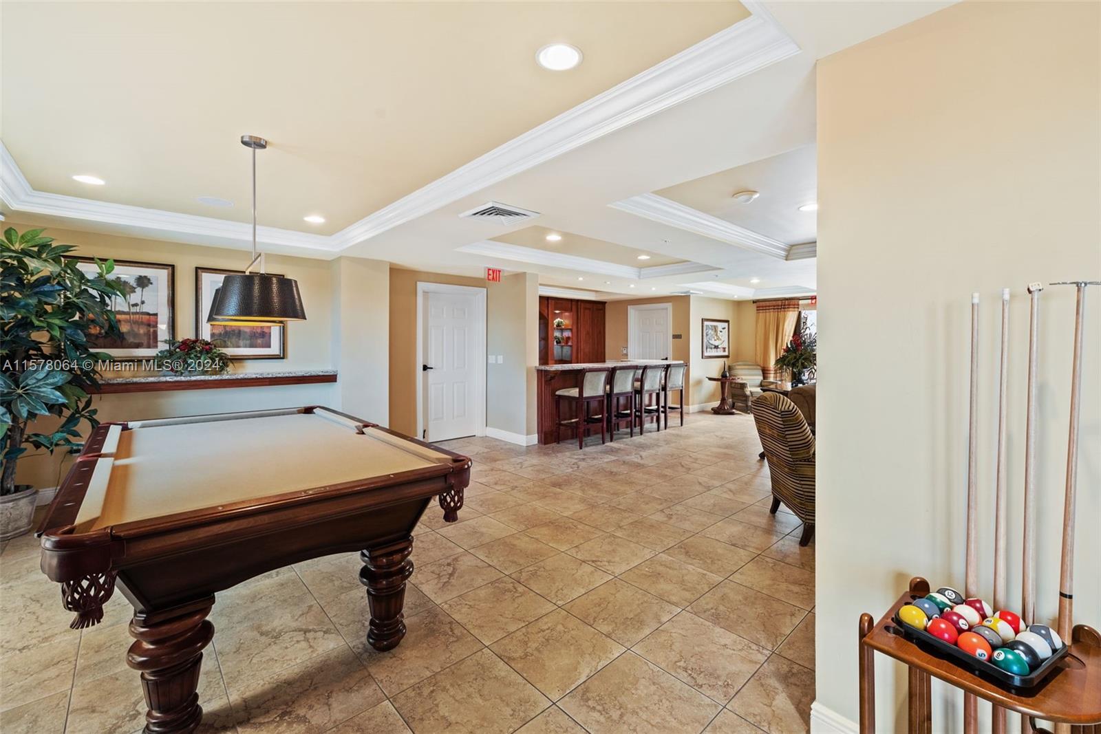 PUERTA DE PALMAS CONDO - Residential Lease