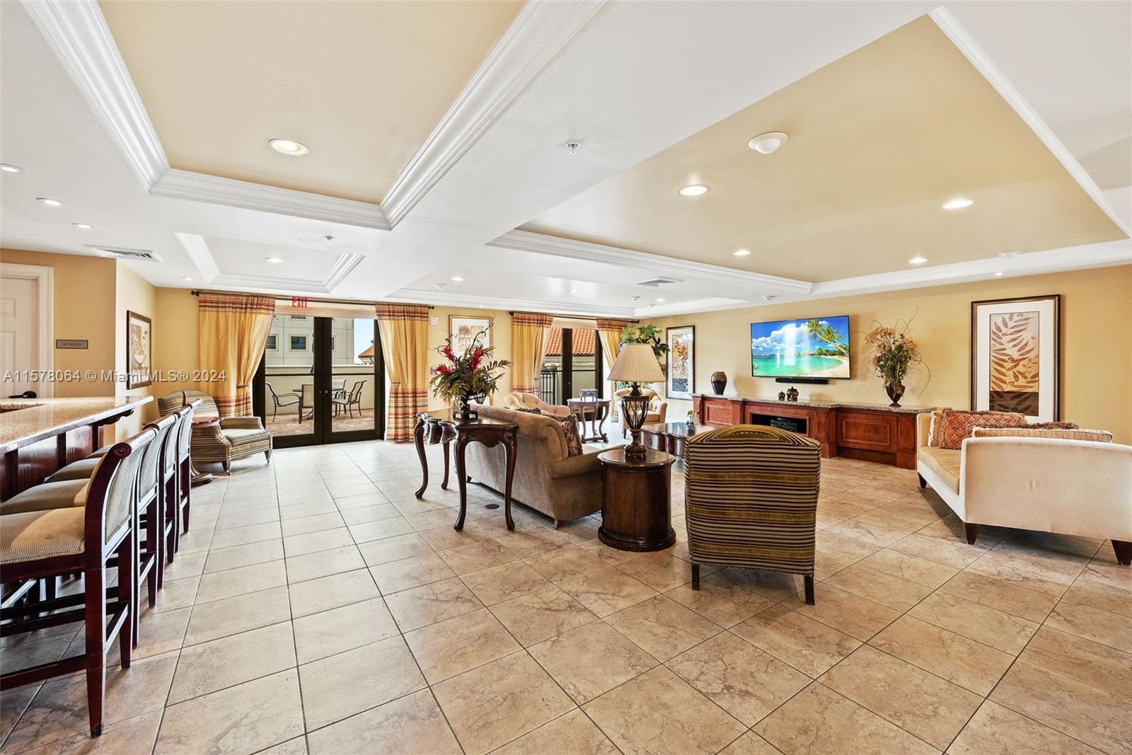 PUERTA DE PALMAS CONDO - Residential Lease