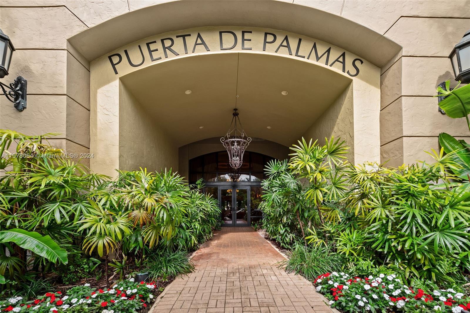 PUERTA DE PALMAS CONDO - Residential Lease