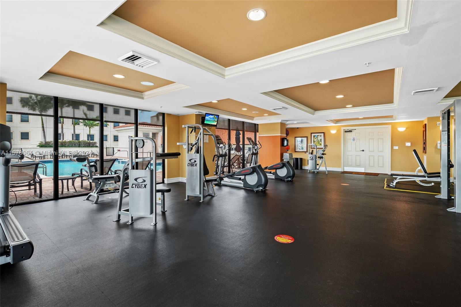 PUERTA DE PALMAS CONDO - Residential Lease