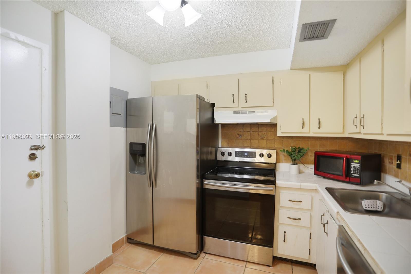 PLANTATION PLACE CONDO - Residential