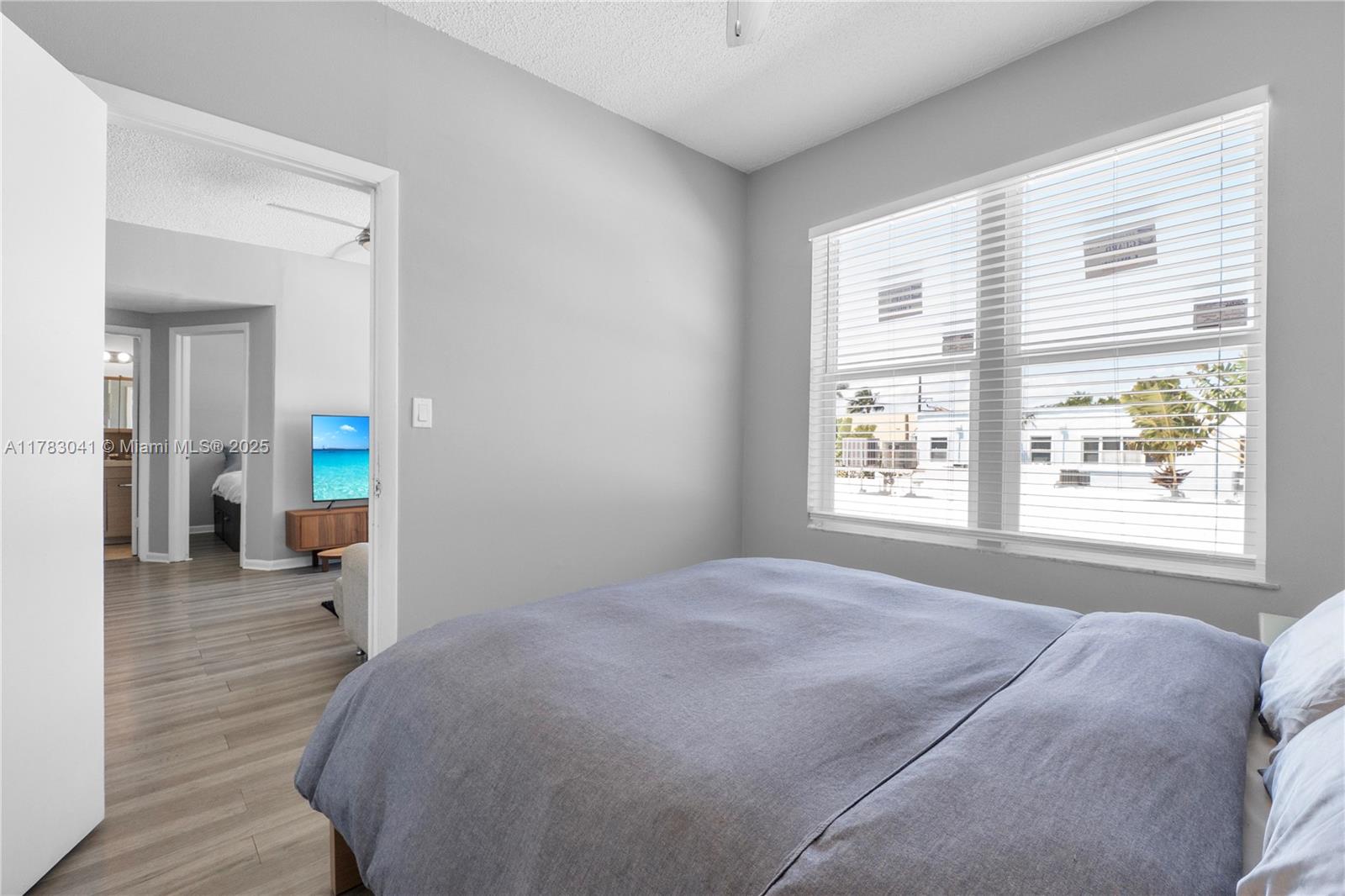 WINDSOR PLAZA CONDO - Residential Lease